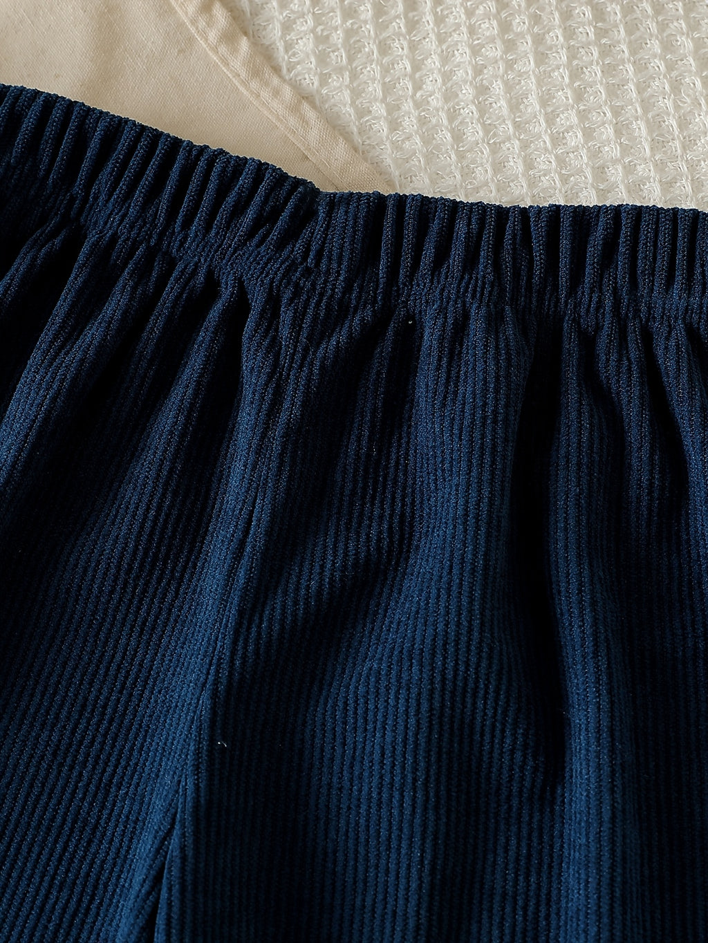 Conjunto de 2 Piezas para Niña: Top Azul Marino de Manga Larga con Volantes y Bordado Floral Retro y Pantalón Largo a Juego (4 - 7Y)
