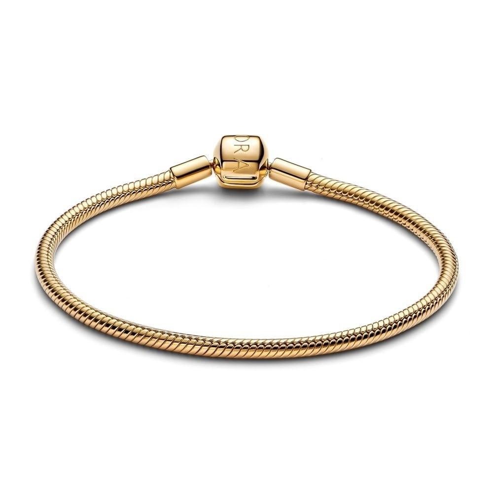Pulsera PANDORA Moments Cadena Serpiente con Cierre de Barril · Baño de Oro