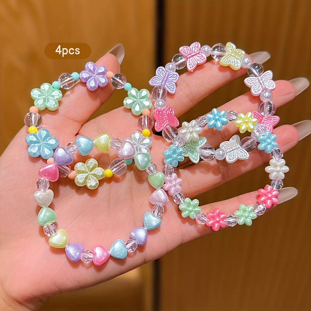 Conjunto de 4 Pulseras Infantile de Cuentas con Dijes Coloridos de Mariposas, Flores y Corazones (Estilo Pastel)
