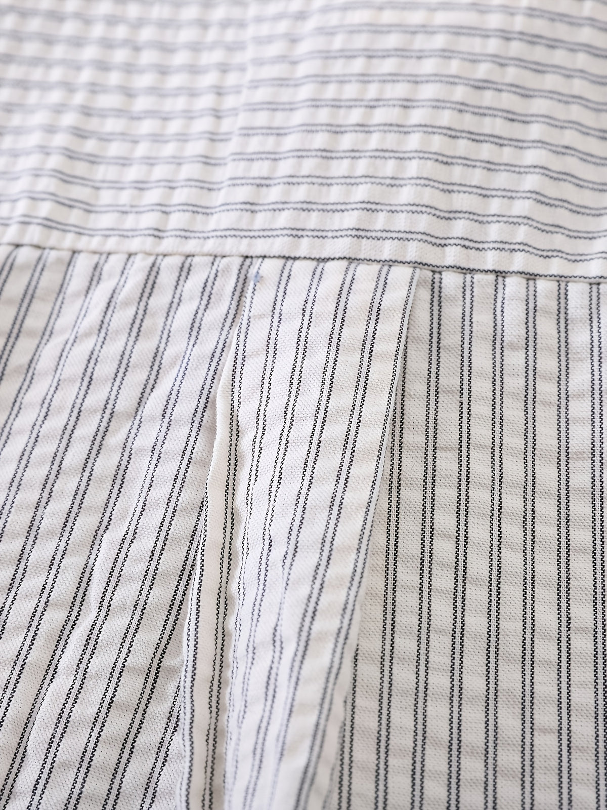 Conjunto de 2 Piezas para Niño con Camisa de Rayas de Manga Larga y Pantalón de Mezclilla (Atuendo Casual y Versátil de Otoño/Primavera) (9M - 6Y)