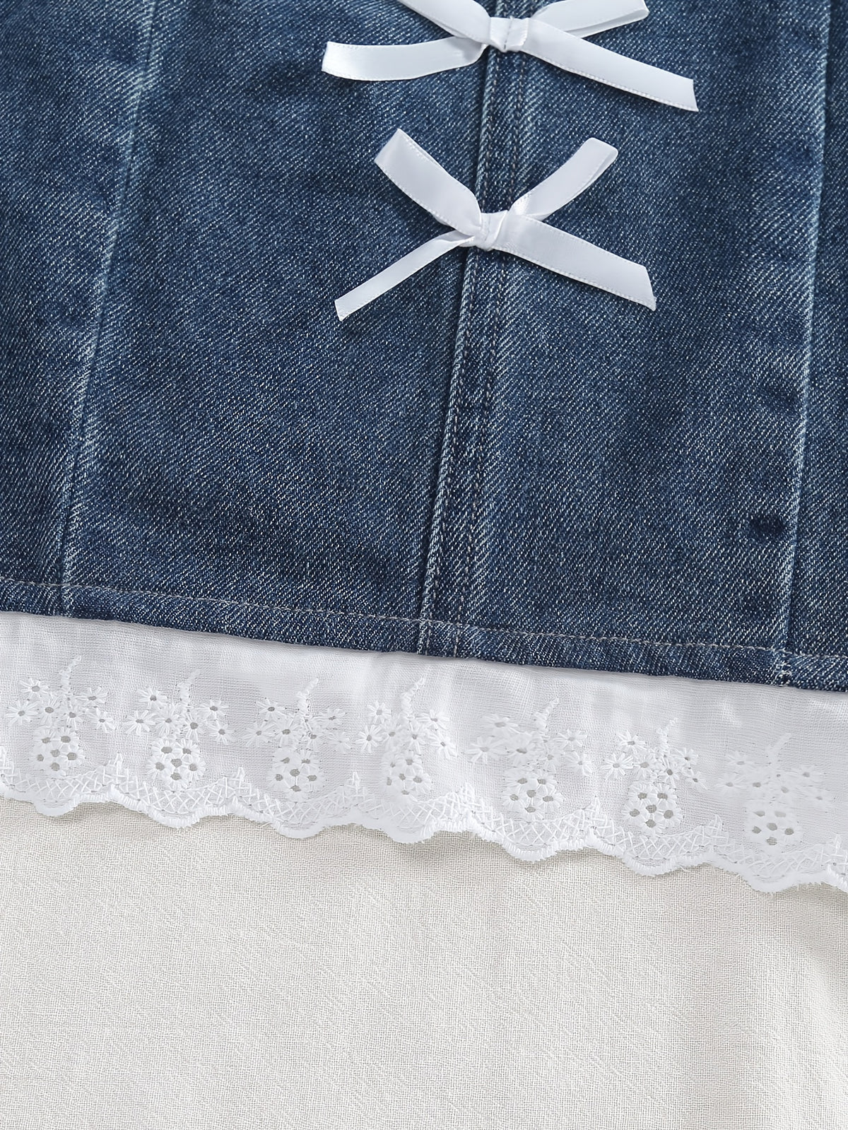 Conjunto Elegante de Top de Tirantes y Falda Plisada de Mezclilla para Niñas con Adornos de Encaje y Lazos (Estilo Casual de Verano para Adolescentes) (Talla 8Y y 12Y)
