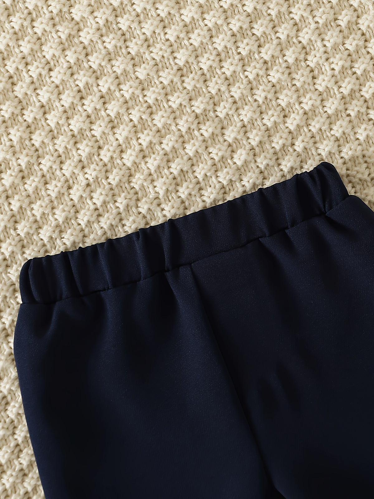 Conjunto de 2 Piezas para Bebé Niño con Pelele de Manga Larga Tipo Polo y Pantalón Largo en Color Blanco y Azul Marino (Traje Formal y Casual de Otoño/Invierno) (0M - 12M)