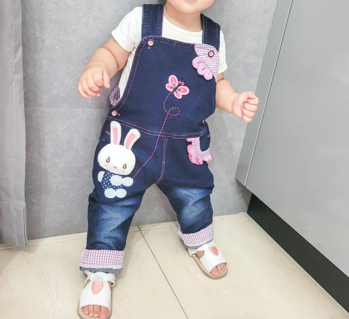 Overol Peto de Mezclilla | Conejito 3D + Mariposa Rosa + Cuadriculado Lila | Denim Navy | Niña/Bebé (3M-4A)