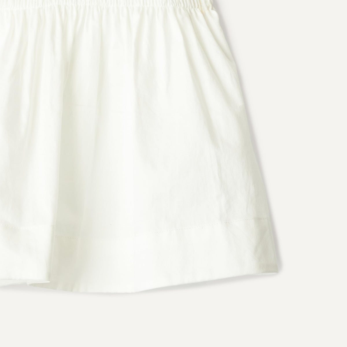 Amazon Essentials x Sofia Grainge | Vestido Satén Algodón Niña - Blanco Marfil