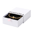 Pulsera PANDORA Moments Cadena Serpiente con Cierre de Barril · Baño de Oro