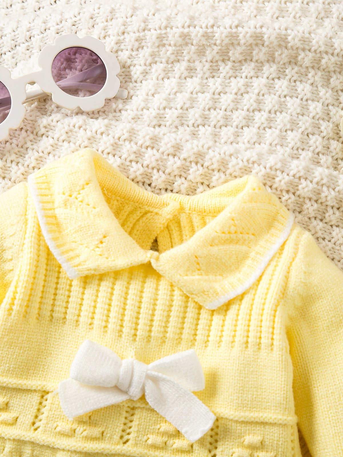 Conjunto de Ropa Tejida de Manga Larga con Lazo para Bebé en Color Amarillo (Suéter con Cuello y Pantalón con Pies, Estilo Elegante para Primavera) (1M - 9M)