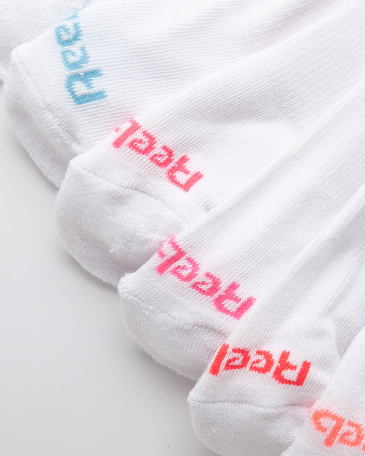Reebok | Calcetines Niña Pack 12 Pares Quarter Deportivos Blanco Vector Multicolor Rosa Absorbe Humedad Sin Costuras Talón Acolchado (4-12T)