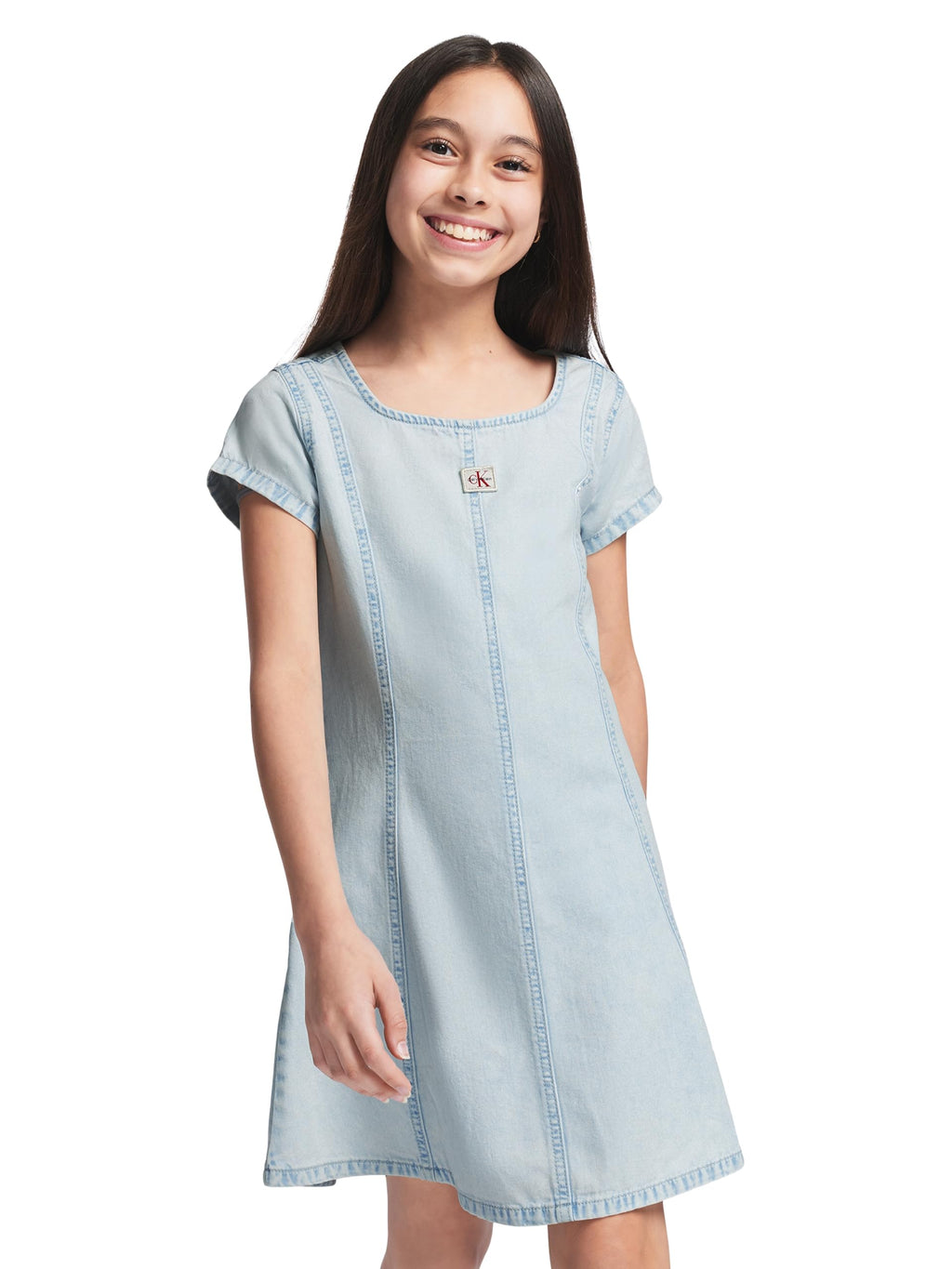 Calvin Klein Jeans Vestido Denim Niña | Azul Blanqueado • Manga Casquillo • Parche Logo CKJ • Silueta Acampanada