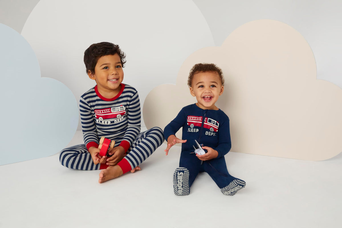 Huggies Conjunto de Pijama 4 Piezas Camiones de Bomberos (12M - 5T)