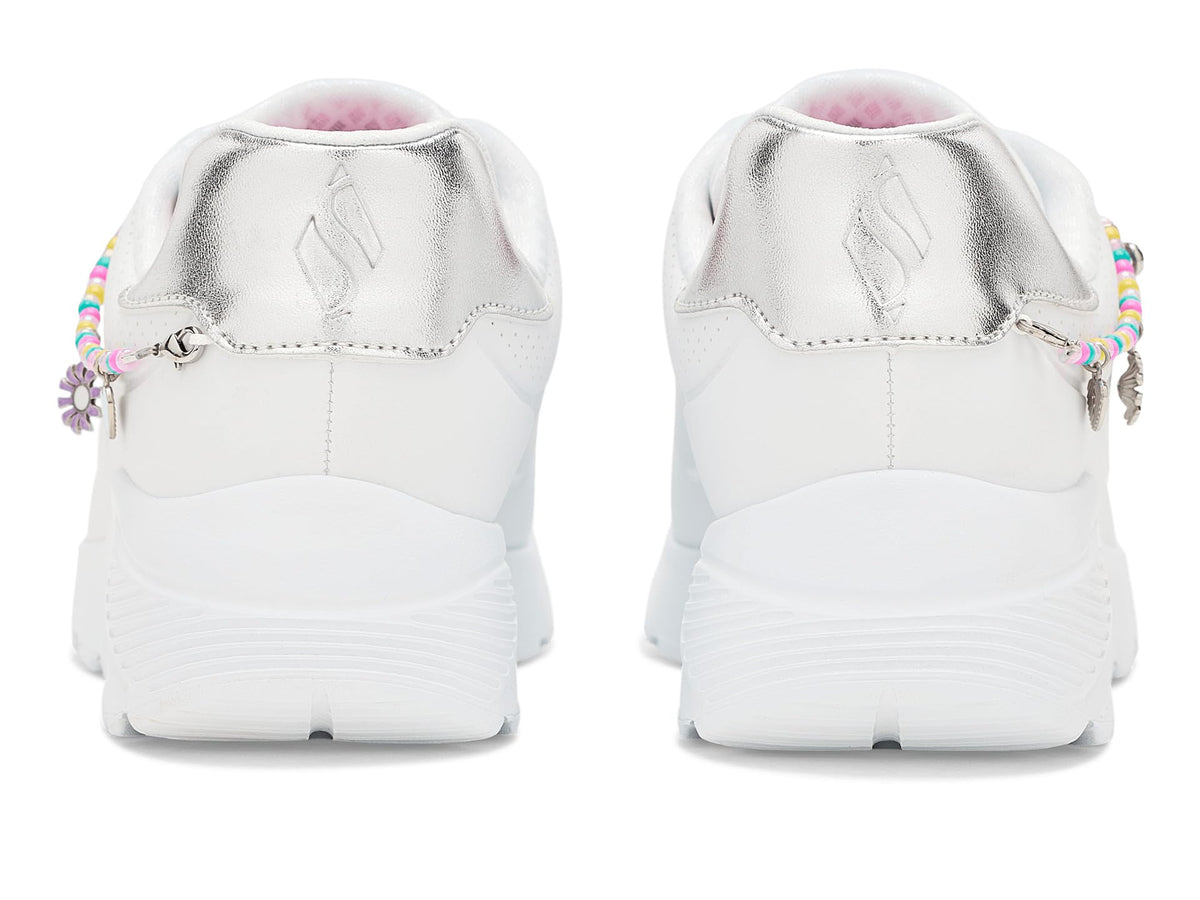 Skechers - Tenis Deportivos Uno Lite - Charming Lite con Detalle de Pulsera de Dijes para Niña (Blanco/Platead) (Talla 27 - 40)