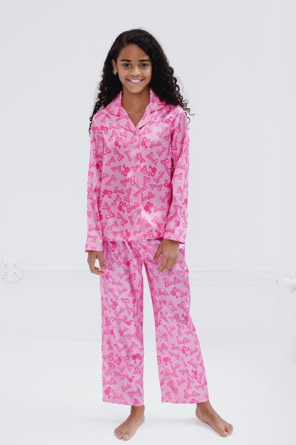 Pijama 2 Piezas Barbie Oficial | Satén Suave + Estampado Completo + Manga Larga | Niña 4-16 Años