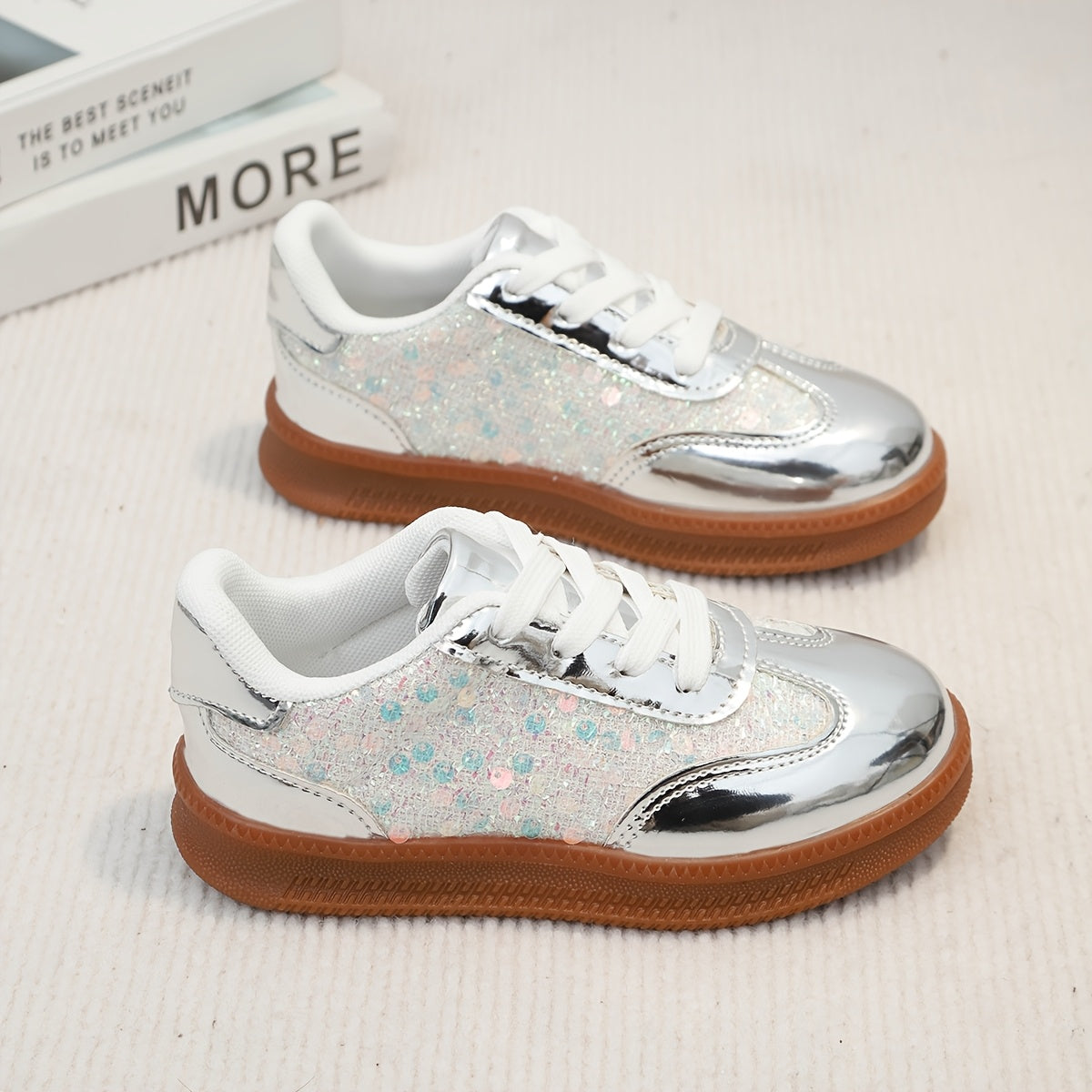 Zapatillas Deportivas Casuales con Purpurina, Lentejuelas y Acabado Metalizado Plateado para Niña