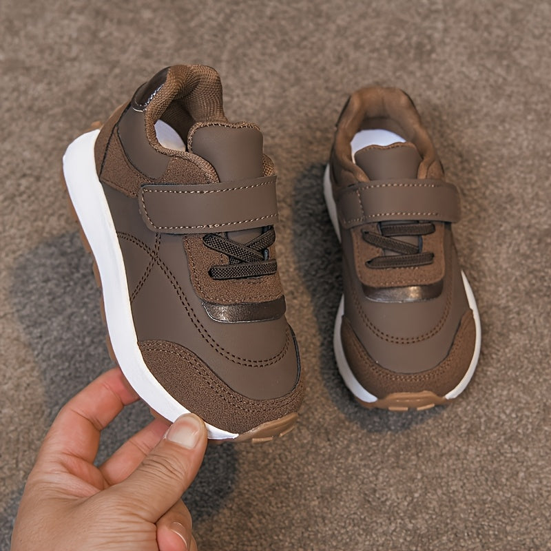 Zapatillas Deportivas Casuales para Niños en Color Marrón con Cierre de Contacto y Suela Antideslizante (Solo Talla 25, 27 y 30)