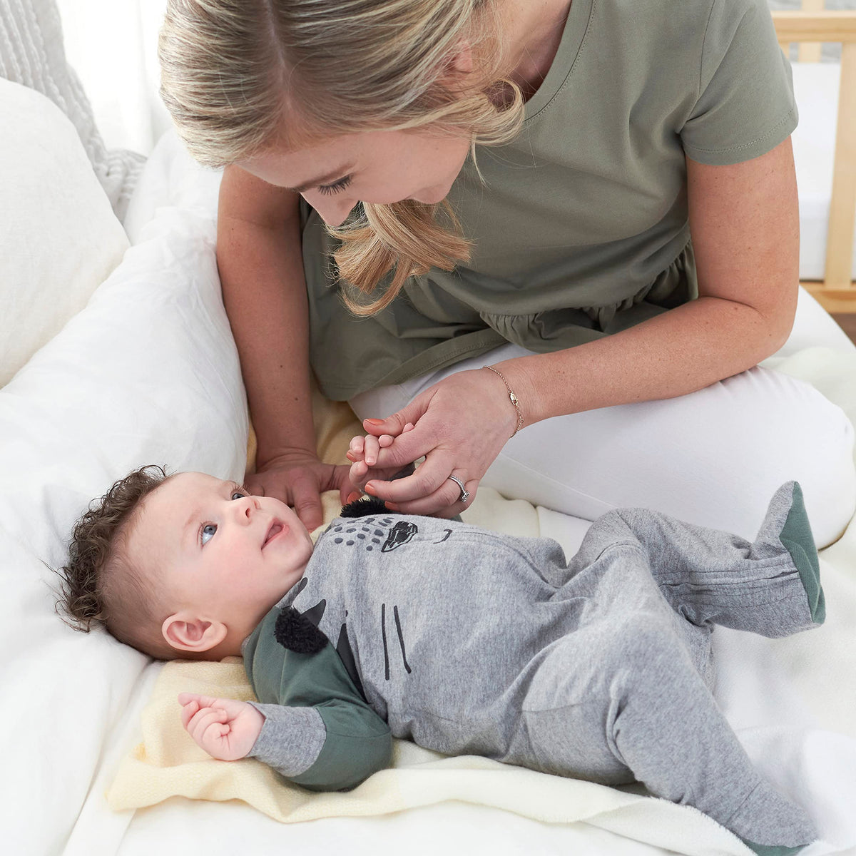 Gerber | Paquete 4 Pijamas Sleep N' Play con Pies Bebé Niño