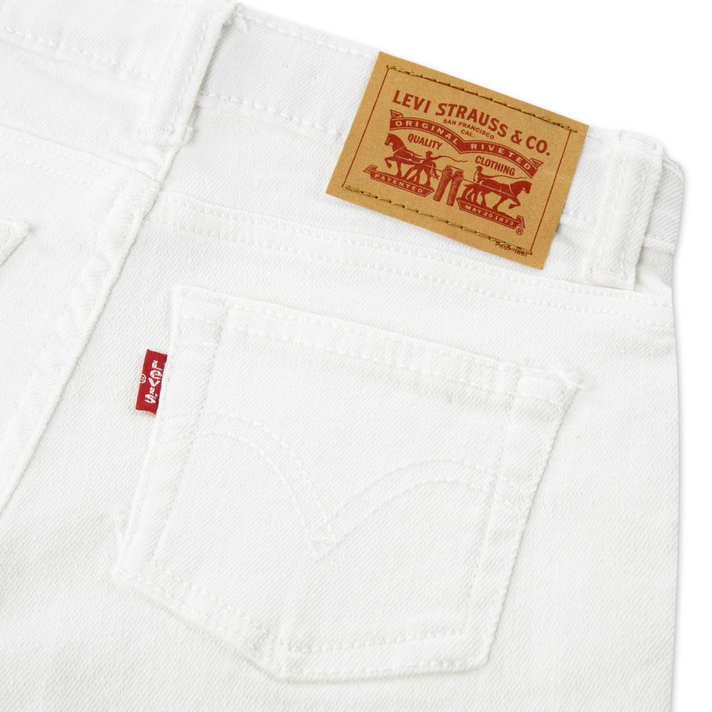 Jean Bootcut Tiro Alto Levi's | Blanco Puro + Parche Cuero Completo + Cintura Ajustable | Niña (4T - 16T)