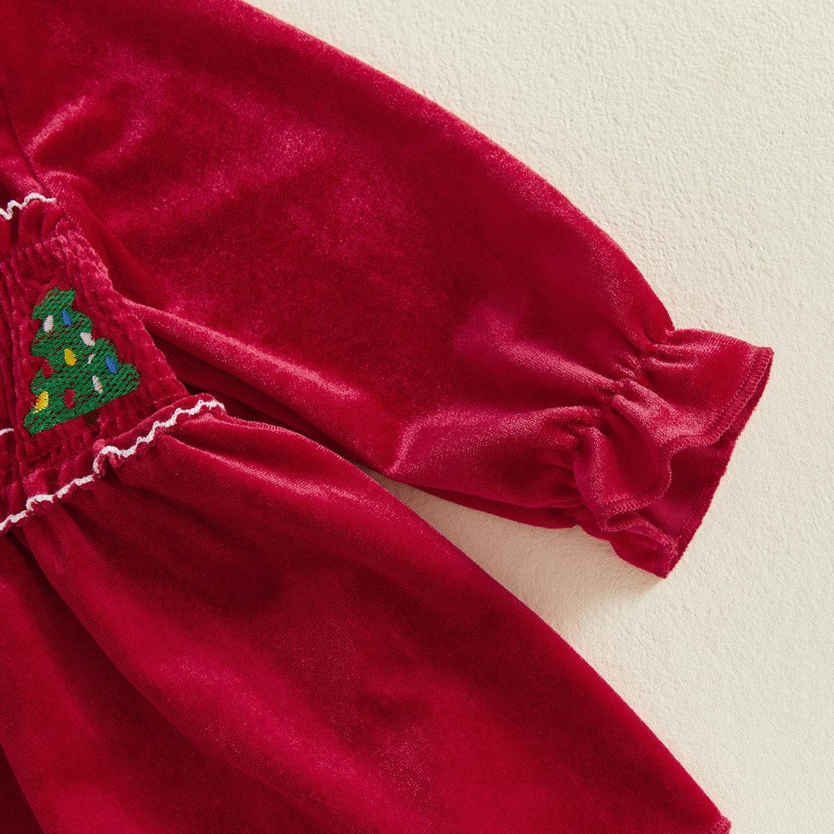Christmas Velvet Baby | Mameluco Vestido Terciopelo Rojo Bebé Niña + Cuello Peter Pan + Bordado Arbolitos