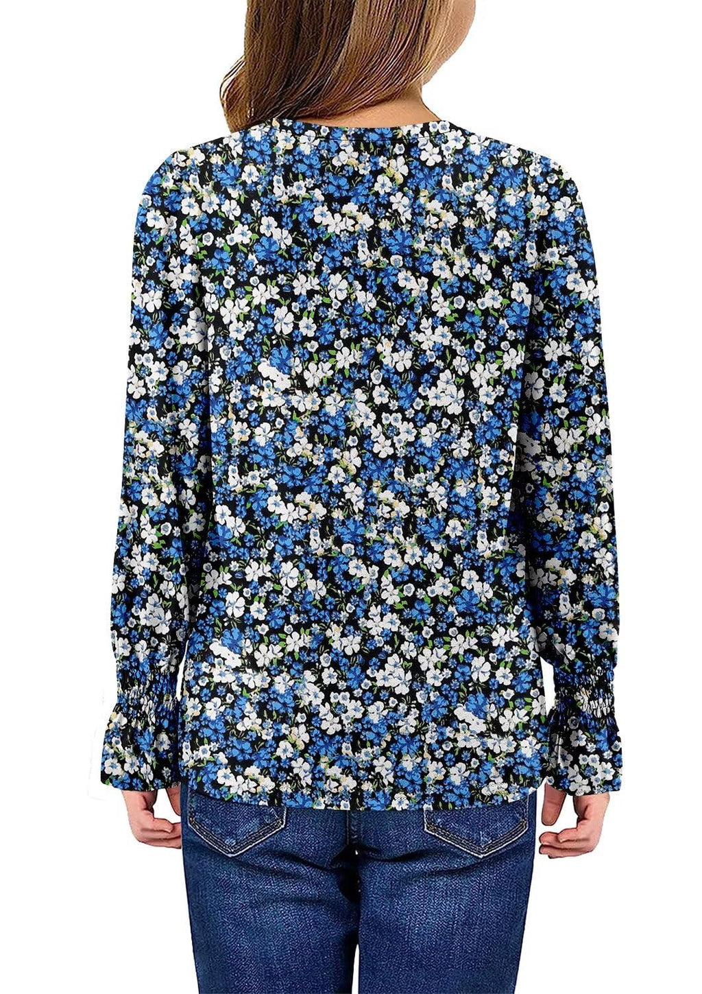 Storeofbaby | Blusa Nina Manga Larga | Poliester Elastano | Cuello Redondo Smocked con Volante en Cascada | Puno Fruncido con Volante | Floral Denso Azul + Blanco sobre Negro | Silueta Blusona Fluida (4 - 13T)