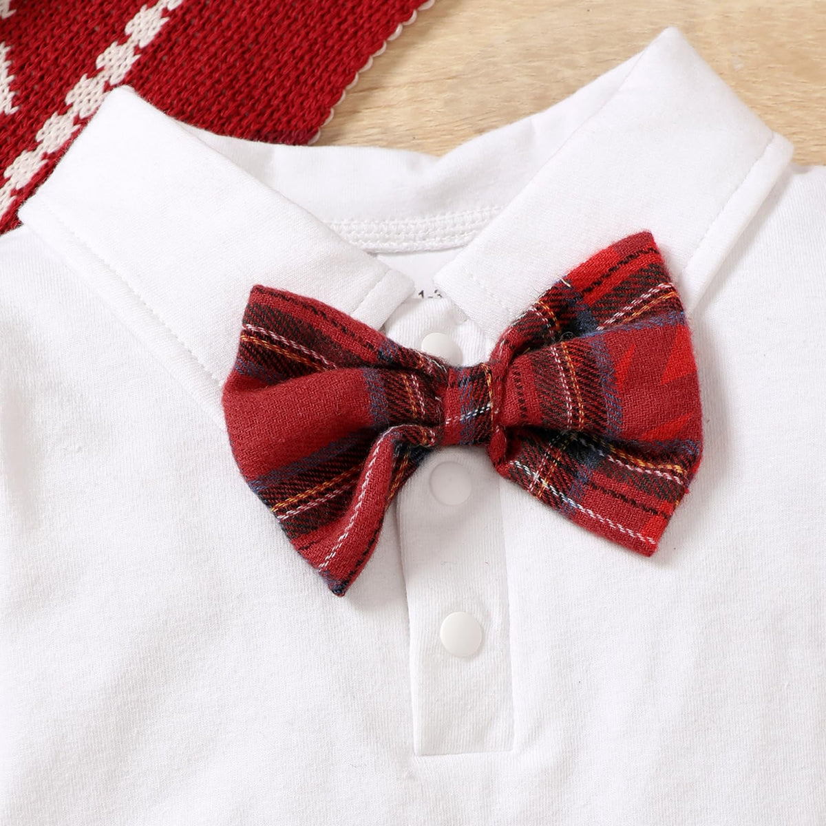 Little Gentleman | Conjunto Navideño Bebé Niño Mameluco Blanco + Pantalon Tirantes Cuadros + Gorro