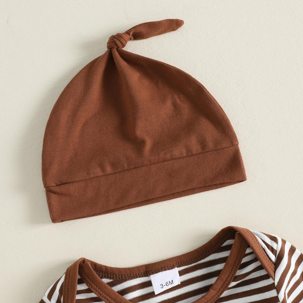 Gingerbread Cookie Newborn Set | Conjunto 3 Piezas Bebé — Body Rayas Café + Overol Café + Galleta de Jengibre + Gorro Nudo