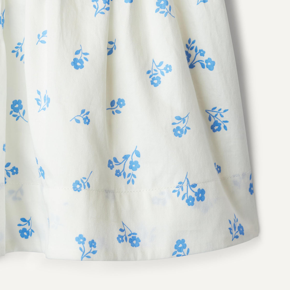 Amazon Essentials x Sofia Grainge | Vestido Satén Algodón Niña - Floral Azul