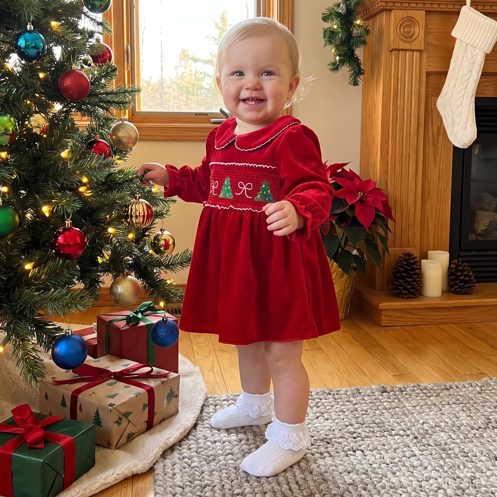 Christmas Velvet Baby | Mameluco Vestido Terciopelo Rojo Bebé Niña + Cuello Peter Pan + Bordado Arbolitos