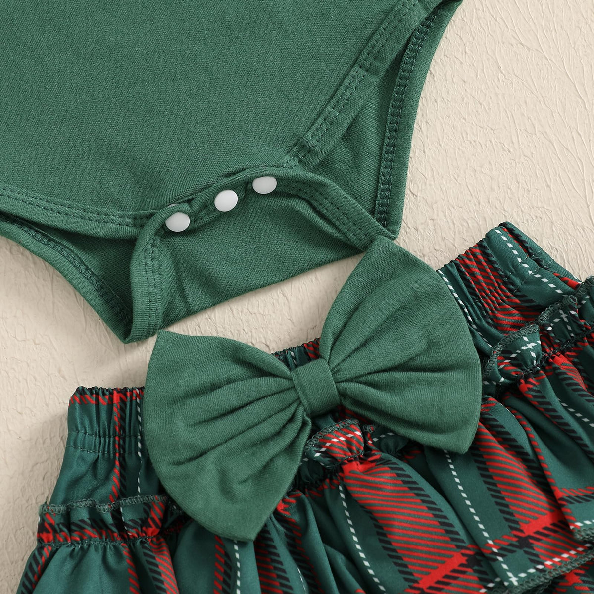 Santa Baby | Conjunto Navideño Verde Oscuro Bebé Niña Falda Cuadros + Medias + Diadema