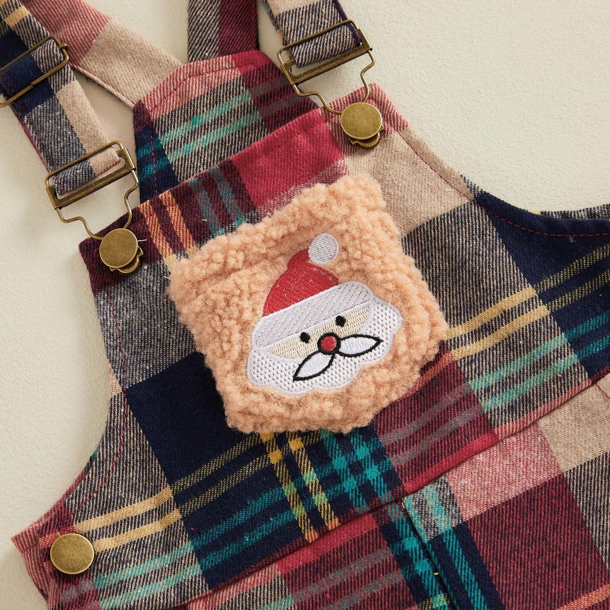 Santa Plaid Overol Navideño Niño | Peto Cuadros Rojo/Navy + Papa Noel Bordado + Tirantes Ajustables — Bebé y Niño