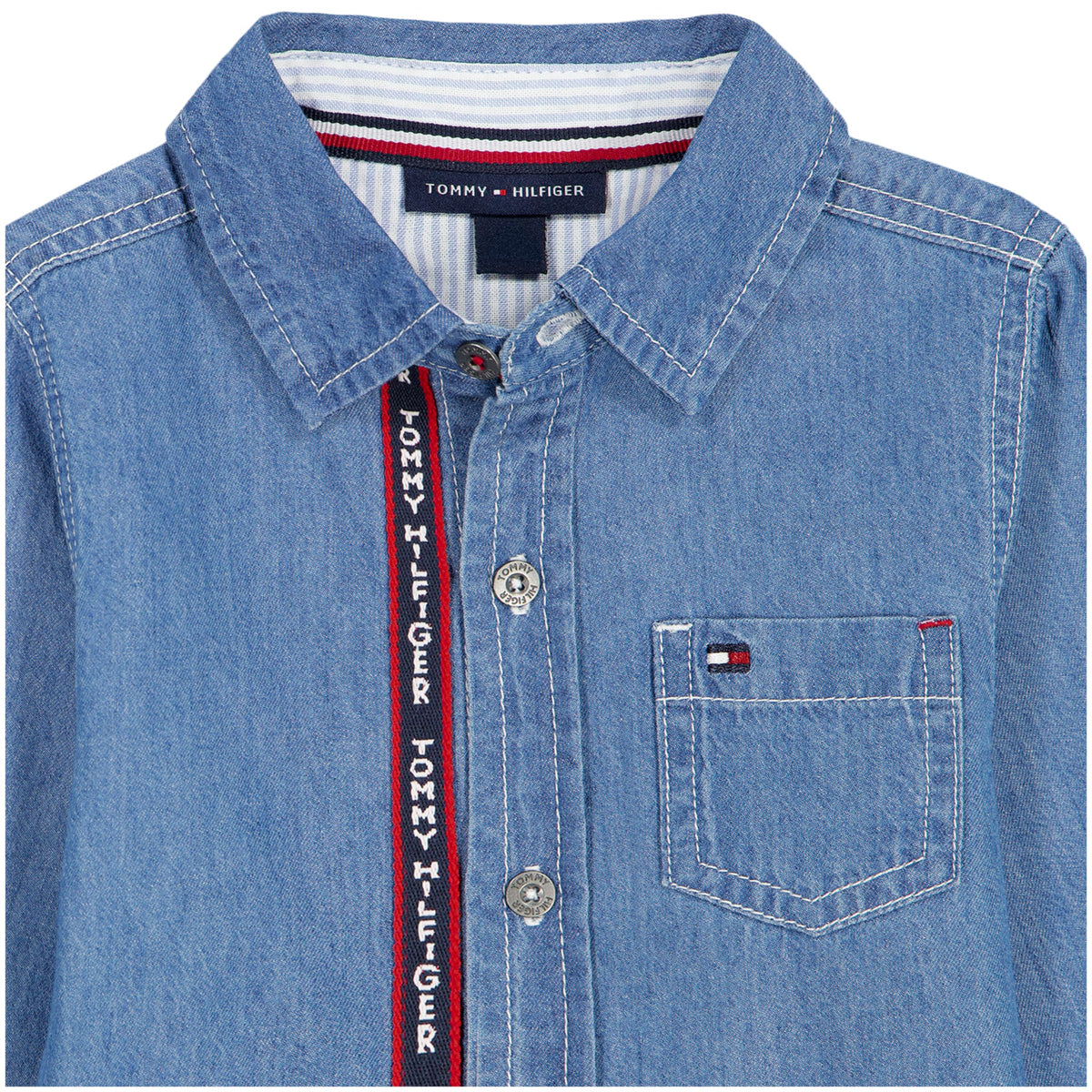 Conjunto 2 Piezas Tommy Hilfiger | Camisa Denim Chambray Cinta Logo + Pantalón Chino Kaki | Niño (12M - 7T)