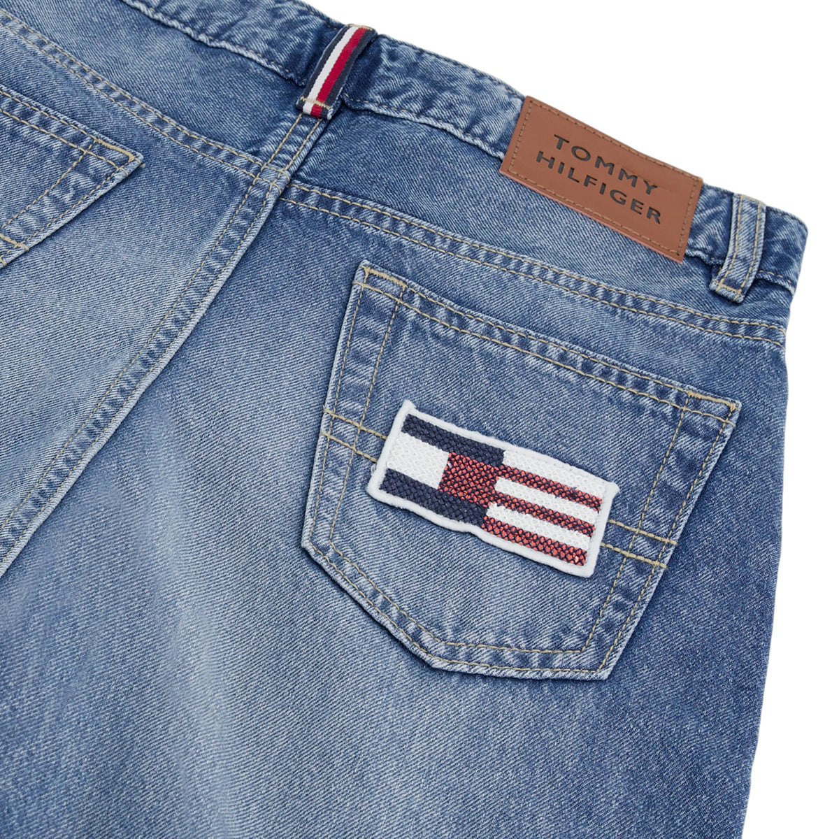 Jean Wide Leg Tiro Alto Tommy Hilfiger | Lavado Azul Claro + Costura Decorativa + Bandera TH | Niña (7T - 16T) (Copia)