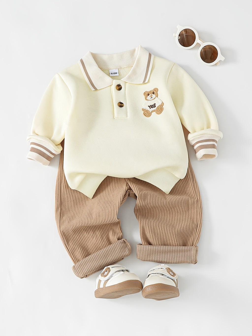 Conjunto de 2 Piezas "Preppy Bear" para Niño – Sudadera Polo con Parche de Oso y Pantalón de Pana (Otoño/Invierno)(6M - 3Y)