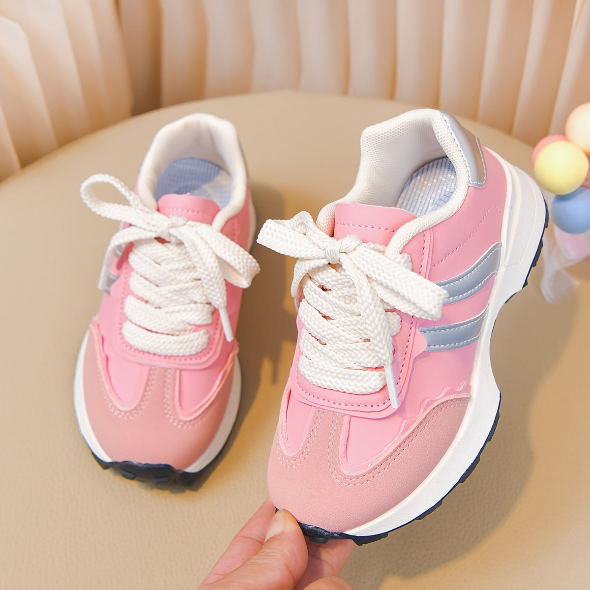 Zapatillas Deportivas Casuales para Niña con Rayas Rosas y Plateadas (Ligeras, Antideslizantes y de Uso Diario) (Talla 26 - 36)