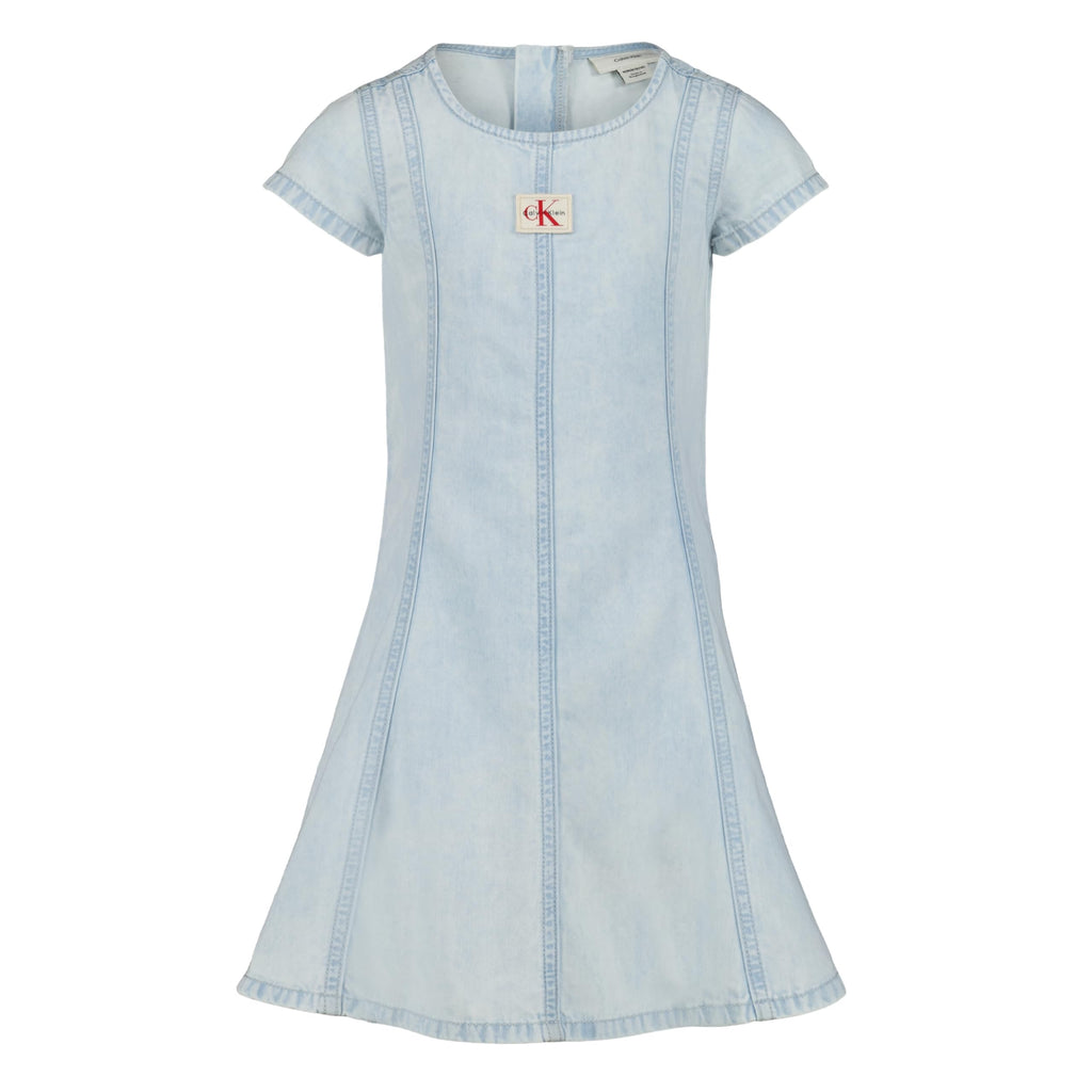Calvin Klein Jeans Vestido Denim Niña | Azul Blanqueado • Manga Casquillo • Parche Logo CKJ • Silueta Acampanada