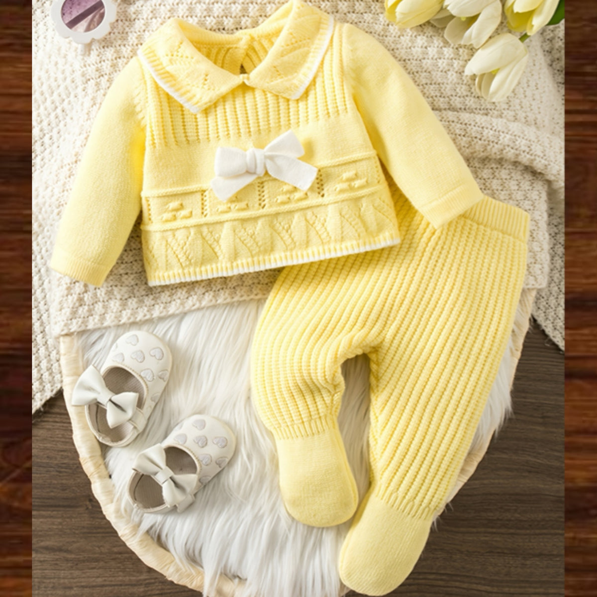 Conjunto de Ropa Tejida de Manga Larga con Lazo para Bebé en Color Amarillo (Suéter con Cuello y Pantalón con Pies, Estilo Elegante para Primavera) (1M - 9M)
