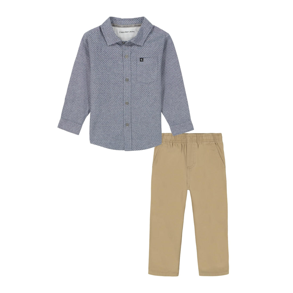 Calvin Klein Conjunto 2 Piezas Niño | Camisa Texturizada Azul/Gris + Pantalón Khaki — 100% Algodón Premium • CK Jeans