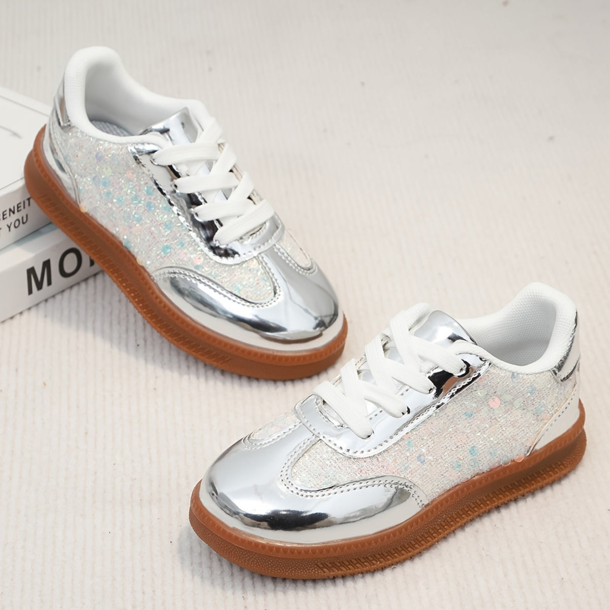 Zapatillas Deportivas Casuales con Purpurina, Lentejuelas y Acabado Metalizado Plateado para Niña